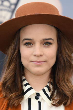 Renée Felice Smith Biography | Fandango